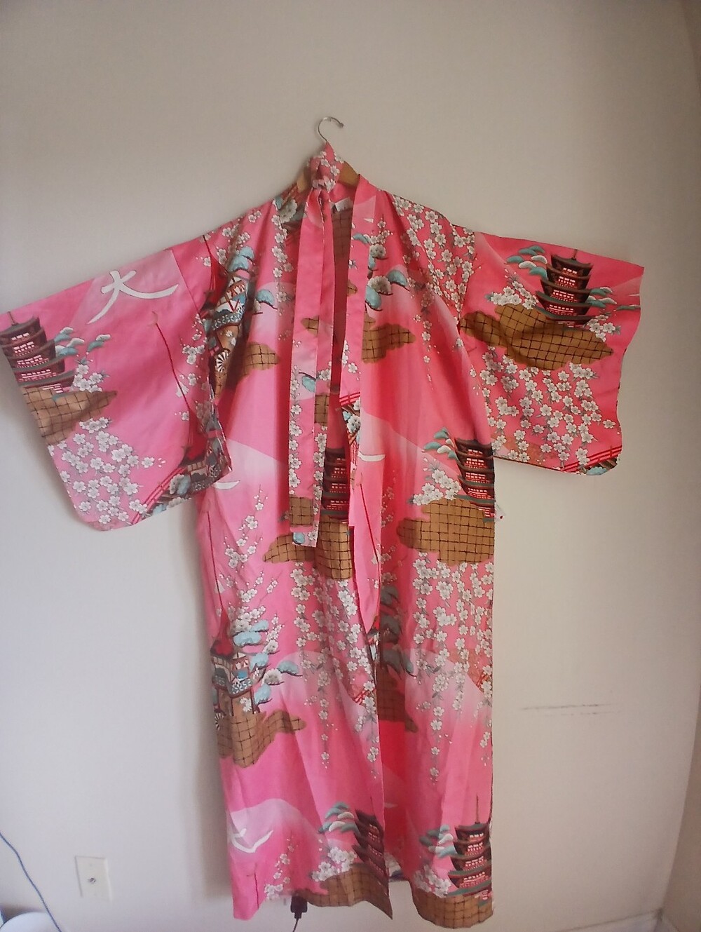 Juguemm Japan Pink kimono Satin Robe Geisha w Belt